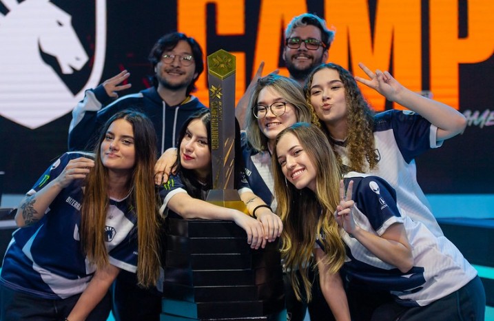Danh sách các nữ tuyển thủ Esports nổi tiếng nhất 2025 2 Danh sach cac nu tuyen thu Esports noi tieng