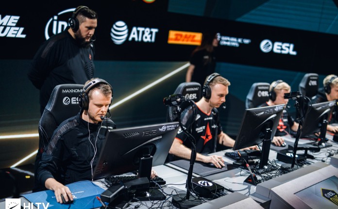 Mức lương thật của tuyển thủ Esports chuyên nghiệp là bao nhiêu? 1 Muc luong that cua tuyen thu chuyen nghiep la bao nhieu